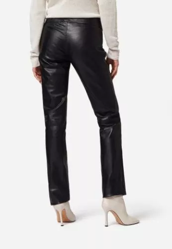 Ricano Low Cut schwarz